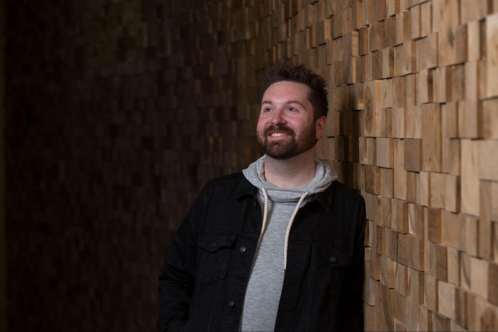 Orchestras and Ukuleles: The Sound of a Leaf in a Forest – SPIN