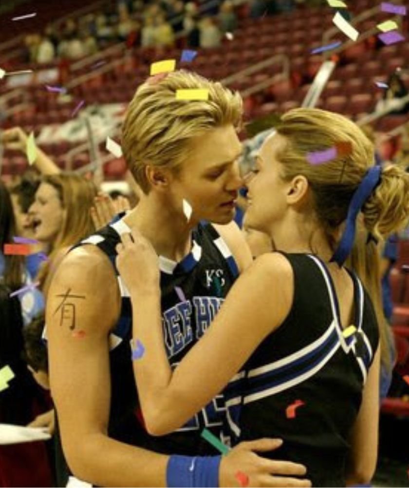 When the Wrong Ship Sails: TV Couples Who Never Should Have Ended Up Together When the Wrong Ship Sails: TV Couples Who Never Should Have Ended Up Together