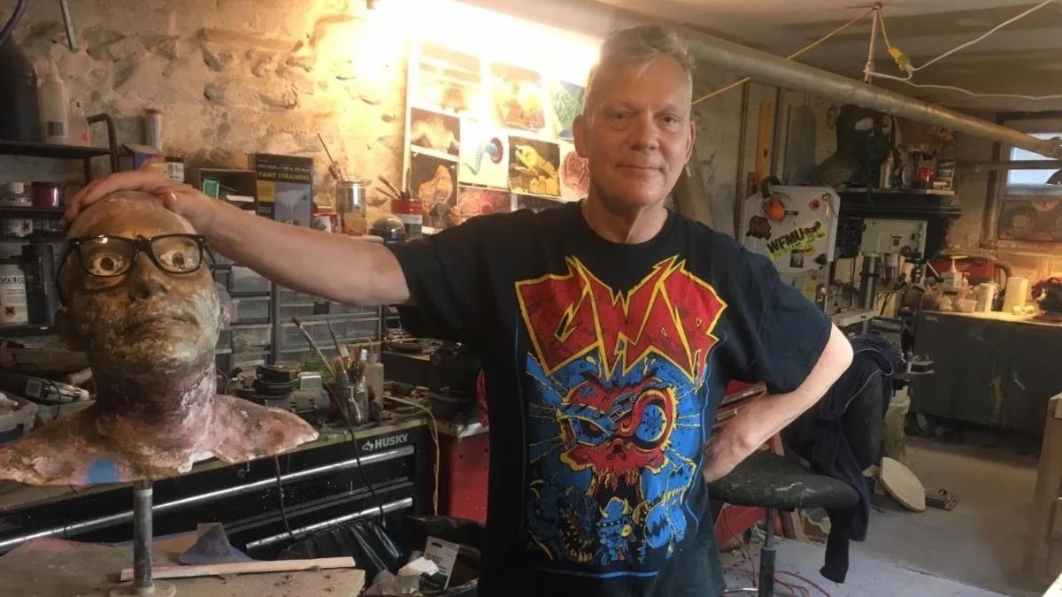 GWAR Classic Member Chuck Varga Dies After Battle With Cancer GWAR Classic Member Chuck Varga Dies After Battle With Cancer