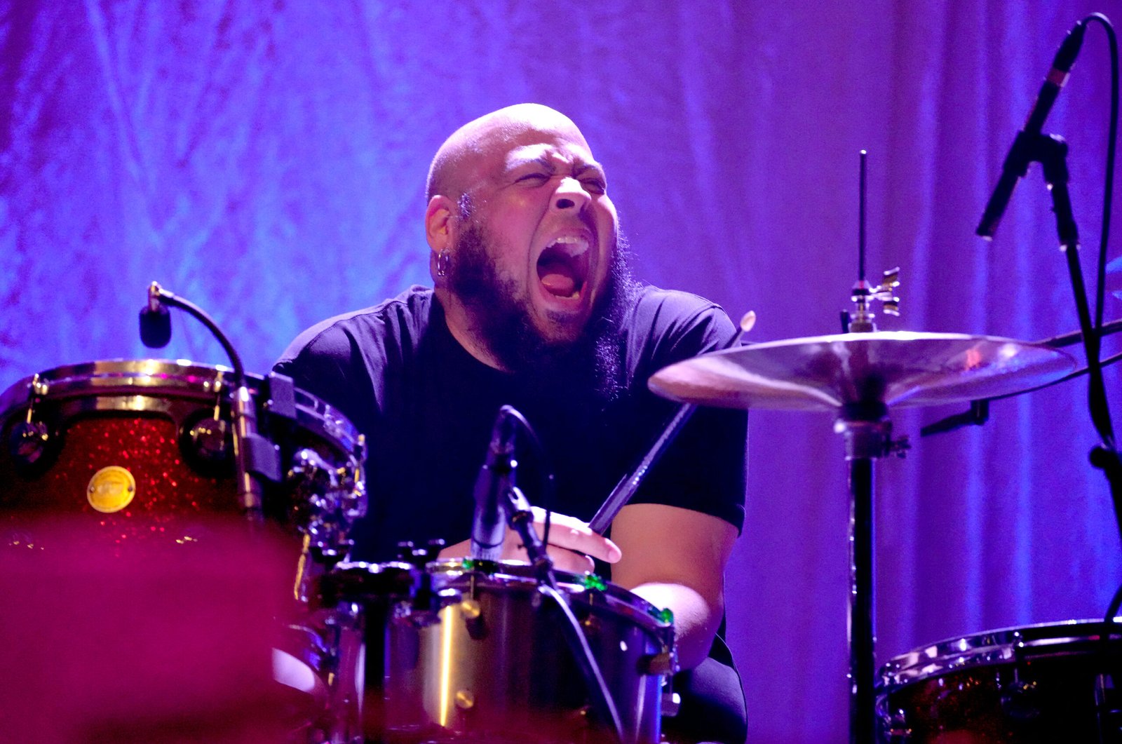 Pearl Jam Debuts Paul McCartney Drummer Abe Laboriel Jr. At Surprise Ohana Set – SPIN