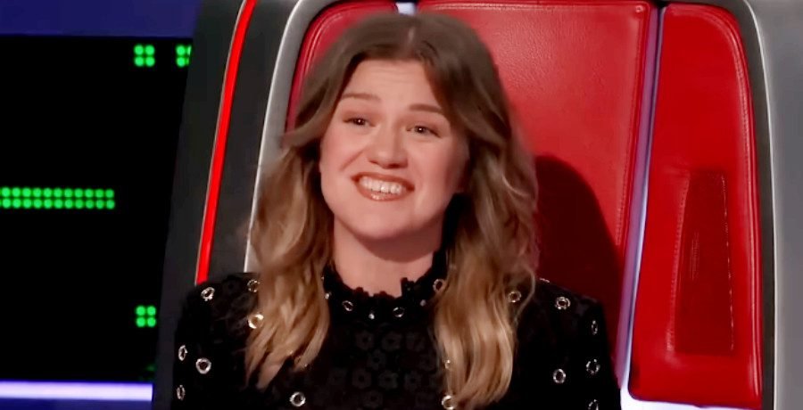 The Voice Season 30 Coaches Divided, Cliques Form