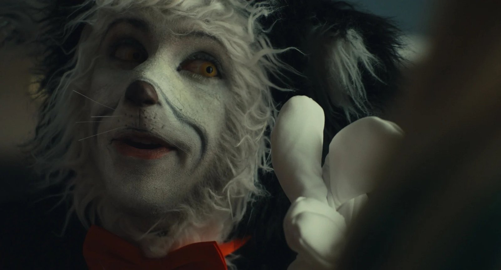 The Cat and the Hatchet Trailer – The Cat in the Hat Horror Movie Coming Soon